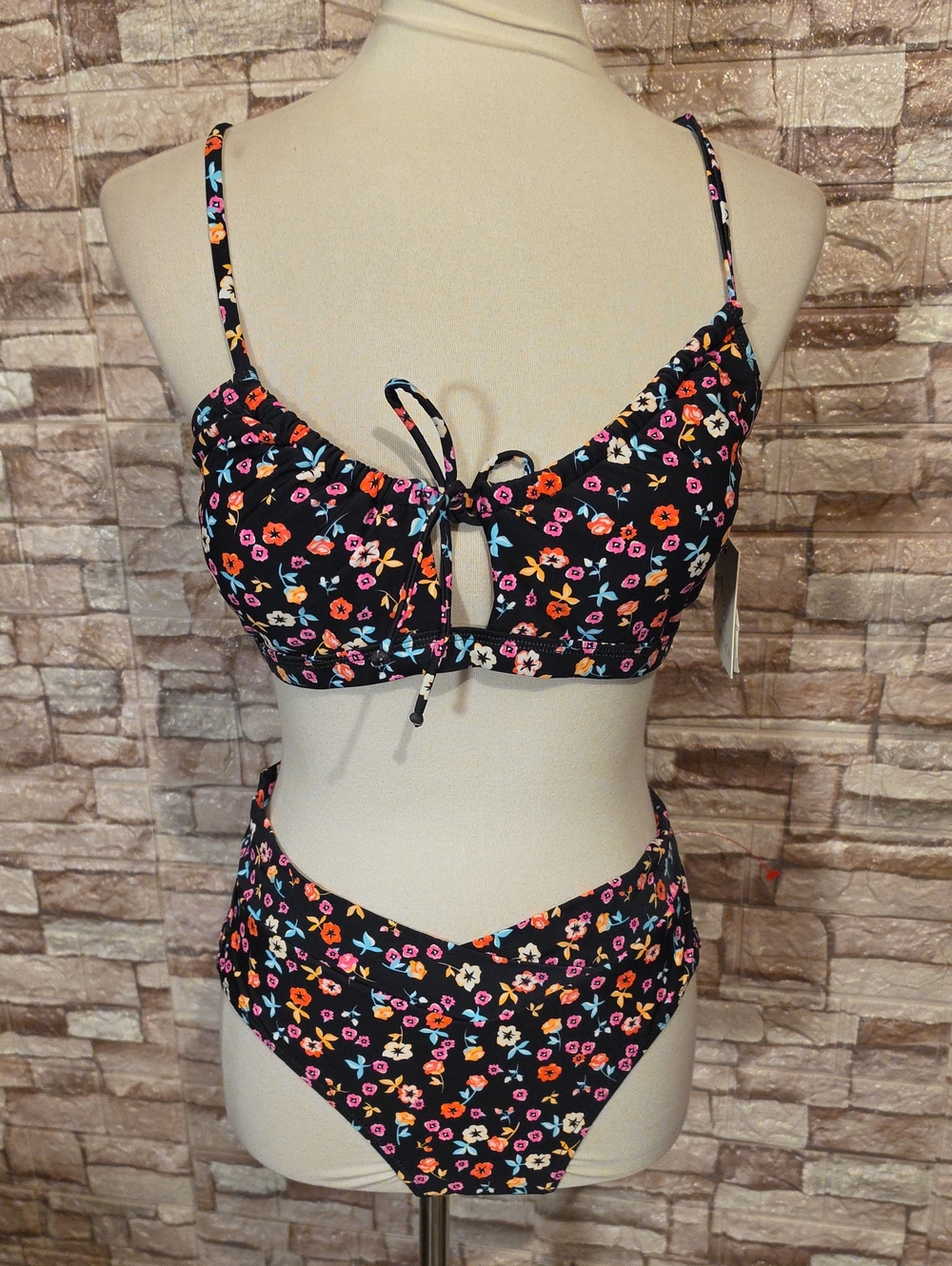 CYN & LUCA WOMEN'S SWIMSUIT  BRAND NEW